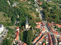 Die Oberkirche auf einem Luftbild aus westlicher Richtung